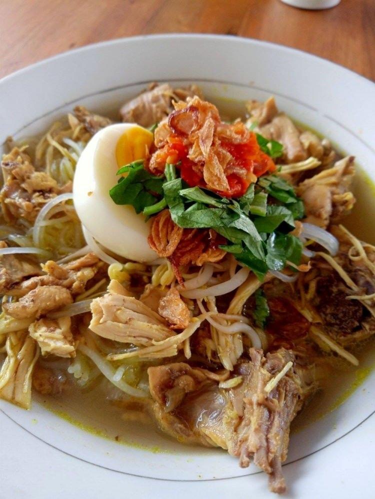 <p>Soto ayam, Endonezya</p>
<p> </p>