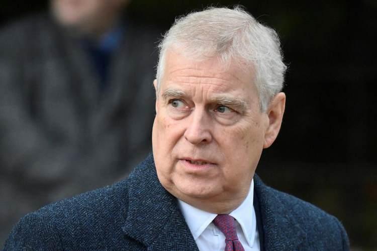 <p>Prens Andrew</p>
