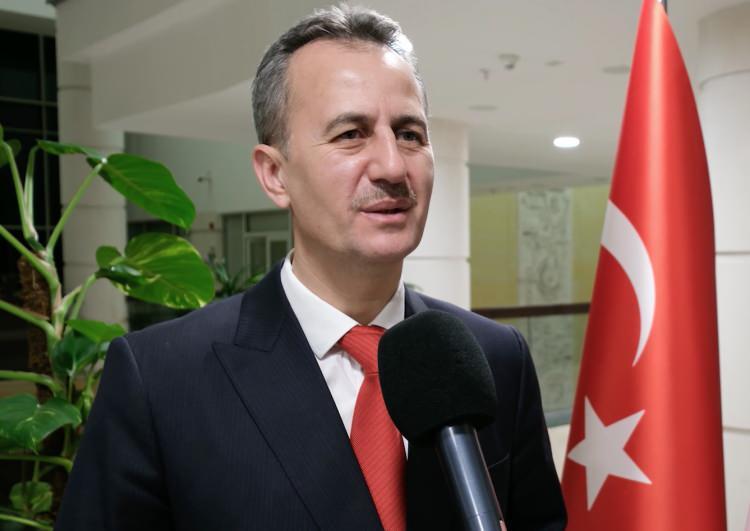 <p><strong>'FÜZELERİMİZ KABUL TESTİ İÇİN HAZIR'</strong></p>
<p> </p>
<p> </p>
<p>"Artık füzelerimiz kabul testleri için hazır. Bundan sonraki aşamada harp başlıklı mühimmat ile yapılacak testlerimizi gerçekleştirip, Hava Kuvvetlerimizin kullanımına sunacağız. Gök vatanın güvenliği savunma sanayiimize emanet."</p>