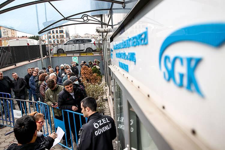 <p>Açık işlerin yüzde 98,9’u özel sektörden alınan açık işlerden oluştu.</p>

