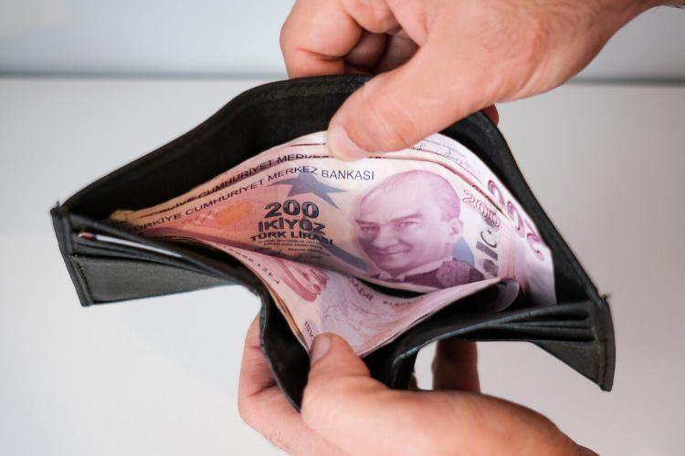 <p> </p>
<p>3.500 TL'ye (3.500 TL hariç) kadar olanlar 4.500 TL</p>
<p> </p>
<p>3.500 TL - 7.500 TL (7.500 TL hariç) arasında olanlar 5.250 TL</p>
<p> </p>
<p>7.500 TL - 10.000 TL (10.000 TL hariç) arasında olanlar 6.750 TL</p>
<p> </p>
<p>10.000 TL ve daha fazla olanlar 7.500 TL</p>