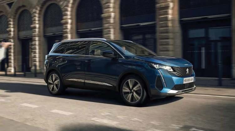 <p><strong>Peugeot 5008-</strong></p>

<p> </p>

<p>Peugeot SUV 5008'de sadece tüzel müşterilere özel tüm donanımlarda 300 bin liralık kredilerde 12 ay vade ve yüzde 0,99 faiz geçerli oluyor. 208 modelini tercih edenler 90 bin liralık krediyi 12 ay vadeli ve faizsiz kullanabiliyor.</p>
