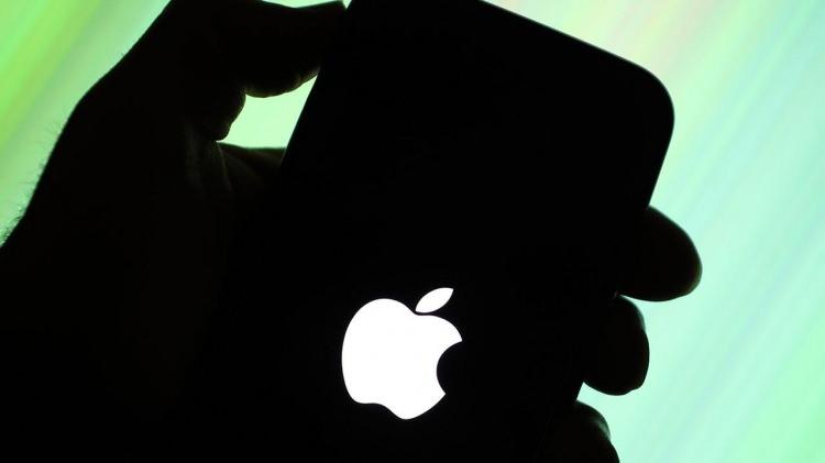 <p>Apple şirketinin, Iphoneları kasıtlı olarak yavaşlattığı iddia edildi.</p>
