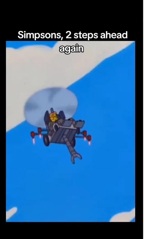 <p><strong>Epstein davasında T&uuml;rkiye gibi bir&ccedil;ok &uuml;lkeden &ccedil;ocukların ka&ccedil;ırılması skandalıyla t&uuml;m d&uuml;nya &ccedil;alkanırken seneler &ouml;nce yayınlanan Simpsons videosunda Homor'un kızınında Stephan Hawking tarafından se&ccedil;ilmesi dikkat &ccedil;ekiyor.&nbsp;</strong></p>
