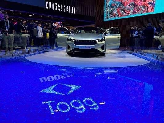 <p>Euro NCAP programının tüm testlerinden en yüksek seviye olan 5 yıldızı alacak şekilde tasarlanan T10F, 7 hava yastığı, dayanıklı ve sağlam altyapısıyla her türlü yol koşulunda güvenli bir sürüş sağlayacak.</p>
<p> </p>
