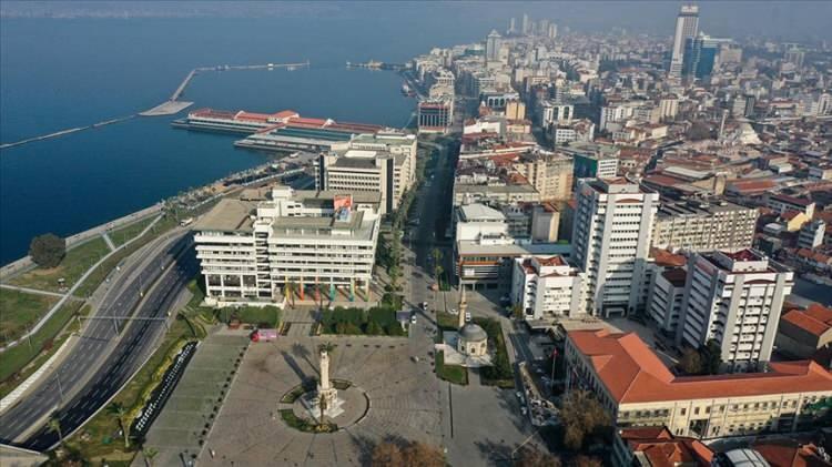 <p><strong>İZMİR</strong></p>

<p>Kadınlarda ortalama yaşam süresi: 82,0</p>

<p>Erkeklerde ortalama yaşam süresi: 76,0</p>

<p>Ortalama: 79,0</p>
