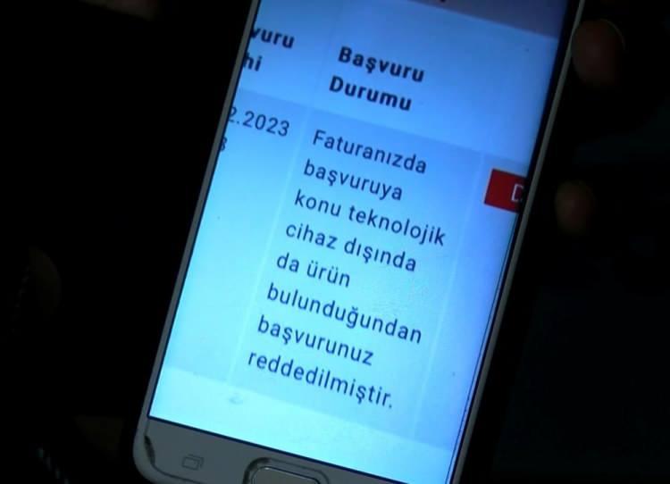 <p>Dedesinin teklifi üzerine Batman’daki bir teknoloji mağazasından 9 bin 500 TL’ye cep telefonu alan Zeynep Ö., internet üzerinden vergi iadesi başvurusunda bulundu. Ancak, başvurusuna faturasında 21 kuruşluk poşet ücreti de yansıtıldığı için olumsuz yanıt geldi. </p>
