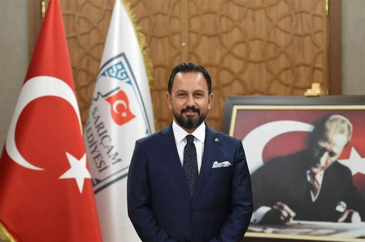 <p>SARIÇAM</p>
<p>BÜYÜKŞEHİR İLÇE</p>
<p><strong>BİLAL ULUDAĞ</strong></p>