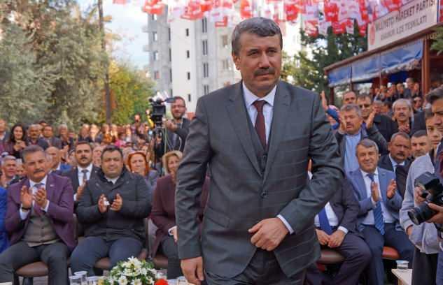 <p><strong>ANAMUR</strong></p>
<p>BÜYÜKŞEHİR İLÇE</p>
<p><strong>HİDAYET KILINÇ</strong></p>