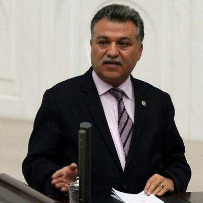 <p>TOROSLAR</p>

<p>BÜYÜKŞEHİR İLÇE</p>

<p><strong>ALİ ÖZ</strong></p>
