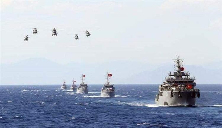 <p>Türk Donanması’nın taşıyıcı rol üstlendiği bu süreçle birlikte ülkemizde Mavi Vatan kavramı zihinlere yerleşmekle kalmadı. Ayrıca bu alanda kullanılacak tüm platform ve sistemlerin azami ölçüde millileştirilmesi ile farklı pek çok sektöre örnek olundu.</p>