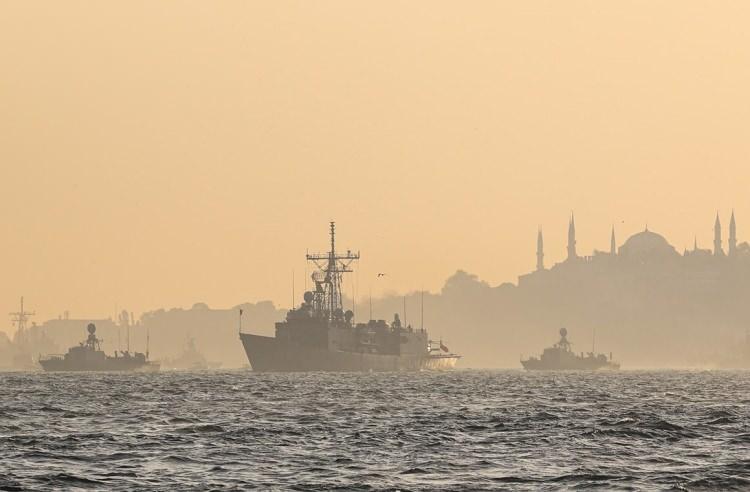 <p><strong>(100. yıl geçit töreni)</strong></p>
