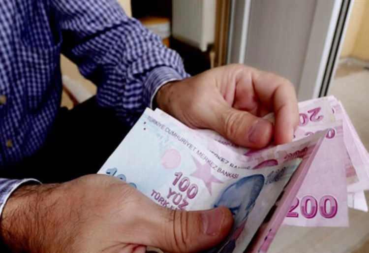 <p>Tahsis numarası son rakamı 0 olanlar Ocak ayının 26'sında zamlı emekli maaşı ödemesini alacak.</p>