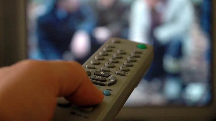 <p>2023 yılında sırasıyla 55, 65 ve 50 inç ekranlar müşterilerin en çok tercih ettikleri televizyon ekran boyutları oldu.</p>

<p>Aynı zamanda Ultra HD (4K) televizyonlara olan yoğun ilgi artarak devam etti.</p>
