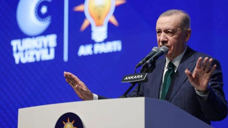 <p>AK Parti'nin 31 Mart yerel seçimlerinde İstanbul İlçe Belediye Başkan adayları belli oldu. Adayları, Cumhurbaşkanı Erdoğan açıklıyor.</p>
