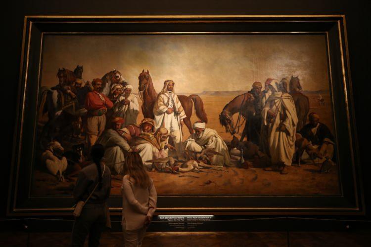 <p>Eserlerimizin bakım, onarım &ccedil;alışmaları yapılıyor. Tablolar, &ccedil;er&ccedil;eveler, sulu boyalar ayrı, kağıt eserler, yağlı boya eserler ve &ccedil;er&ccedil;eveler de ayrı onarım g&ouml;r&uuml;yor." şeklinde bilgi verdi.</p>
