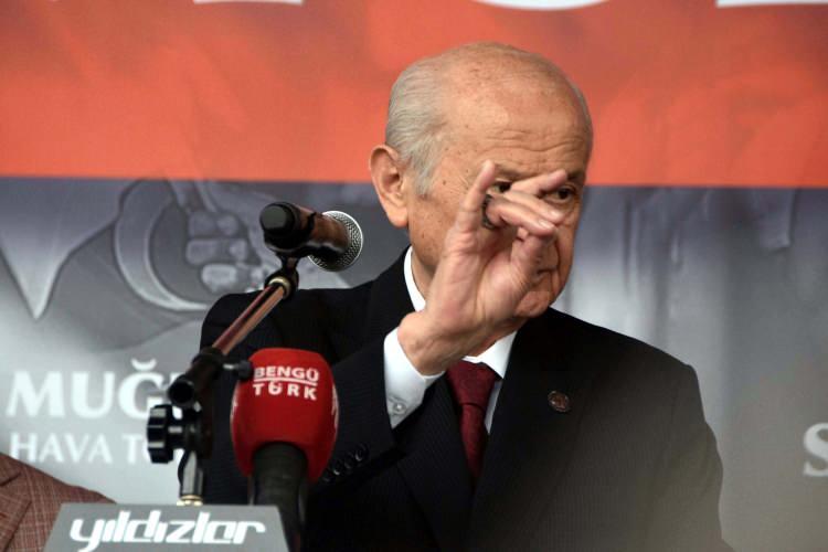 <p>Buna göre; Düzce Belediye Başkan adayı Yılmaz Eser oldu.</p>

<p> </p>
