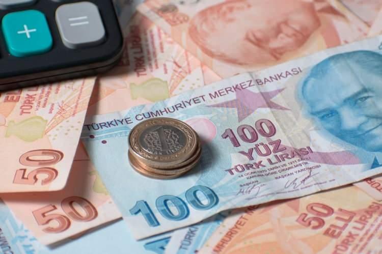 <p>ARALIK MAAŞI:<strong> 8.900,00</strong></p>
<p>Yüzde 37.57 zamlı maaş: 12.243,73<br />
Yüzde 42.6 zamlı maaş:<strong> 12.691,40</strong></p>