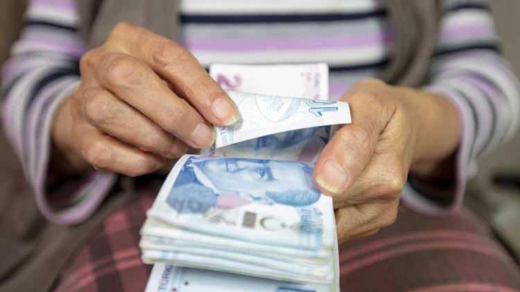 <p>ARALIK MAAŞI: <strong>9.800,00</strong></p>
<p>Yüzde 37.57 zamlı maaş: 13.481,86<br />
Yüzde 42.6 zamlı maaş: <strong>13.974,80</strong></p>
