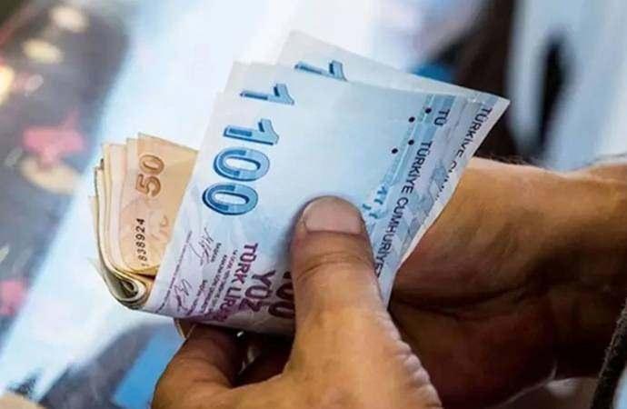 <p>ARALIK MAAŞI: <strong>10.200,00</strong></p>
<p>Yüzde 37.57 zamlı maaş: 14.032,14<br />
Yüzde 42.6 zamlı maaş: <strong>14.545,20</strong></p>