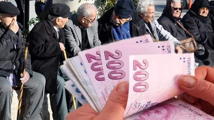 <p>ARALIK MAAŞI: <strong>10.400,00</strong></p>
<p>Yüzde 37.57 zamlı maaş: 14.307,28<br />
Yüzde 42.6 zamlı maaş: 14.830,40</p>
