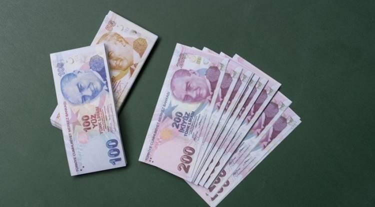 <p>ARALIK MAAŞI: <strong>10.800,00</strong></p>
<p>Yüzde 37.57 zamlı maaş: 14.857,56<br />
Yüzde 42.6 zamlı maaş:<strong> 15.400,80</strong></p>