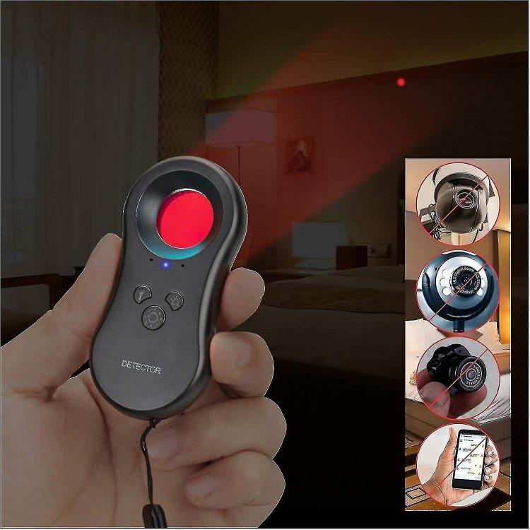 <p><span style="color:#B22222"><strong>9) GİZLİ KAMERA DEDEKTÖRÜ KULLANIN</strong></span></p>
<p> </p>
<p>Akıllı telefon uygulamalarına alternatif bir yöntem olarak, gizli kameraları bulmak için özel bir cihaz satın alabilirsiniz.</p>
<p> </p>
<p>Bu casus kamera dedektörleri, gizli kameralar ve diğer elektronik cihazlar tarafından havadan bilgi iletmek için kullanılan elektromanyetik dalgalar olan radyo frekansı (RF) sinyallerini tarayarak çalışır. Bu cihazlar Amazon gibi internet sitelerinde 20 dolar ile yüzlerce dolar arasında değişen fiyatlarla bulunabilir.</p>