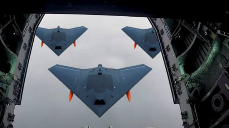 <p>CTech'in helikopterler, jet uçakları, insansız kara araçları ve insansız deniz platformları için de çok gelişmiş haberleşme sistemleri ürettiğinden bahsediyor.</p>

<p>Bu denli kritik bir alanda oldukça sorunsuz bir şekilde hizmet vermeleri NATO'nun da dikkatinden kaçmamış. Bilindiği üzere NATO bu tür ihtiyaçlarında 'en gelişmiş' sistemleri tercih ediyor.</p>

<p> </p>
