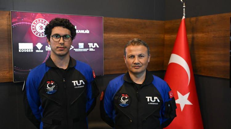 <p><strong>OKSİJEN SATURASYONU</strong></p>
<p> </p>
<p>Yapay zeka desteği ile verilen havanın oksijen seviyesini hesaplayarak düşük yer çekiminin sebep olduğu farklılık ve rahatsızlıklar tanımlanacak.</p>