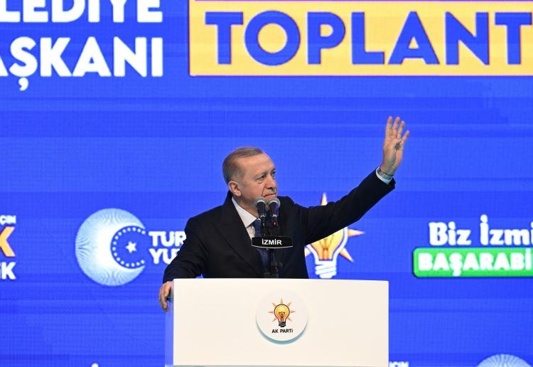 <p>Cumhurbaşkanı Recep Tayyip Erdoğan, “AK Parti İzmir İlçe Belediye Başkan Adayları Tanıtım Toplantısı”na katıldı. </p>

