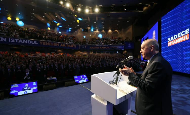 <p>AK Parti, 31 Mart yerel seçimleri öncesi titiz bir çalışma yaptı. Başkan Recep Tayyip Erdoğan'ın seçime kadar her günü planlandı. Devlet işleri de aksatılmadan Erdoğan'ın seçime kadar 50 ile gidebilmesini sağlayacak kapsamlı bir program hazırlandı.</p>

<p> </p>
