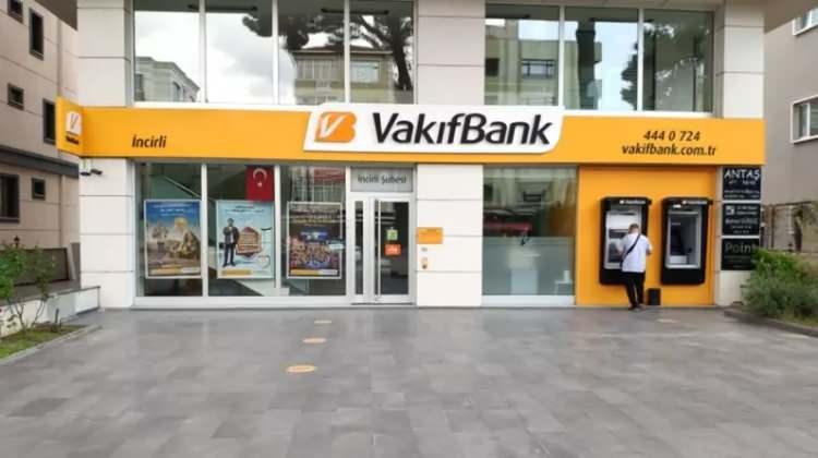 <p>VakıfBank'tan yapılan açıklamaya göre, bankanın mobil uygulaması ve internet bankacılığı kullanan bireysel ve ticari müşterilerin, "Ödeme İste" hizmeti sayesinde güvenli, hızlı ve kullanıcı dostu bir ödeme deneyimi yaşadıkları belirtilerek, projenin, müşteriler arasındaki ödeme isteme akışlarını kolaylaştırarak finansal işlemleri daha erişilebilir kıldığı kaydedildi.</p>