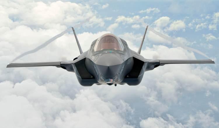 <p>"Yunan Hava Kuvvetlerinin F-4 ve Mirage 2000 gibi eskiyen uçaklarını telafi edecek." ifadesi kullanıldı.</p>

<p>Yaklaşık 8,6 milyar dolar tutarındaki satışın tamamlanması için ABD yönetiminin sunduğu satış tebligatına Kongreden itiraz gelmemesi gerekiyor.</p>

<p> </p>
