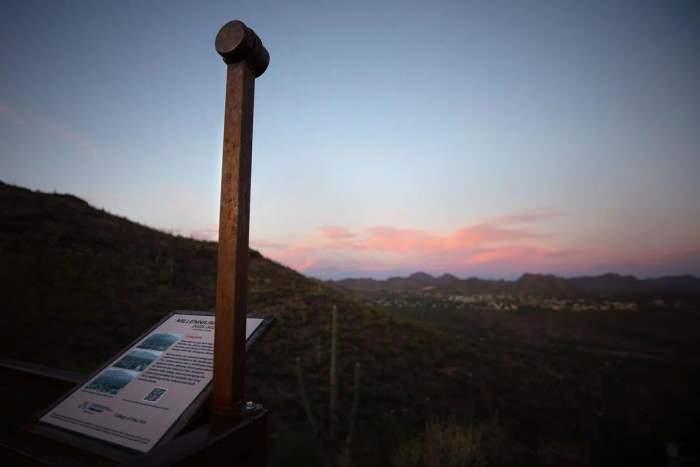 <p>Arizona'da kurulan Milenyum Kamerası, 1000 yıl sürecek bir fotoğraf çekmeye başladı. Fotoğraf 3023 yılında hazır olacak. </p>

