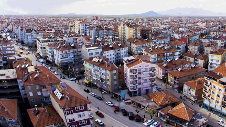 <p><strong>14) KARAMAN</strong></p>

