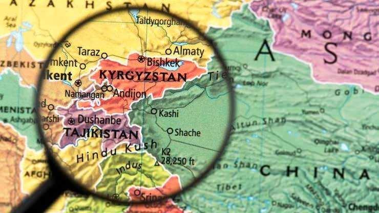 <p><strong>Çin’in Sincan Özerk Bölgesi’nde 7,1 büyüklüğünde deprem meydana geldi. Şiddetli deprem başta Kırgızistan, Kazakistan ve Özbekistan olmak üzere bölge ülkelerinde de hissedildi.</strong></p>
