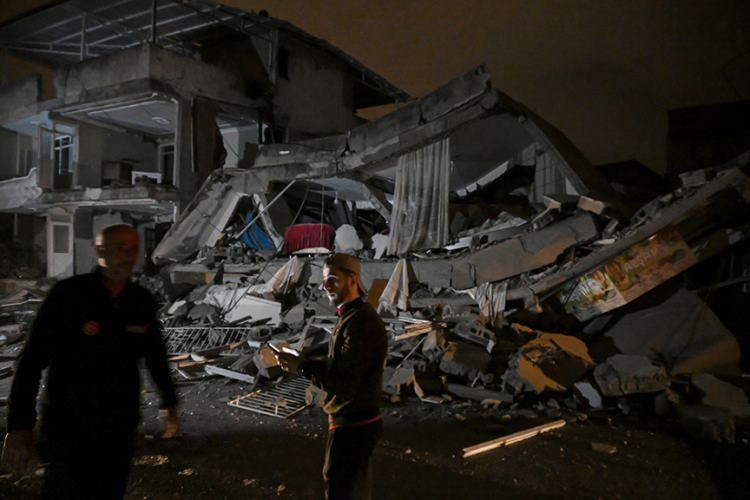 <p>Depremin ardından incelemeler sürerken kırılmayan fay hatlar olup olmaması da merak konusu oldu. </p>