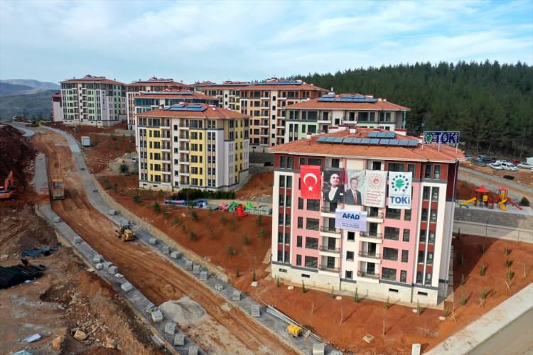 <p>Adana: 2.408</p>
