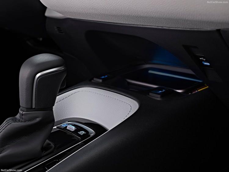 <p>Yüksek konforu, premium tasarım, güvenlik ve yenilikçi teknolojilerle birleştiren Corolla’da, tüm donanım seviyelerinde üst seviye standartlar sunuluyor.</p>

