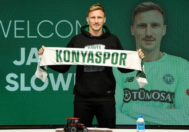<p>Jakub Slowik - Konyaspor <br />
<br />
Önceki takımı: FC Tokyo</p>
