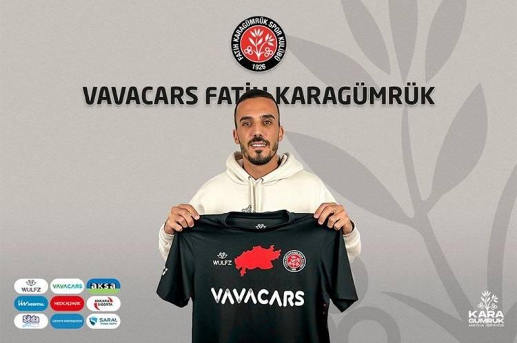 <p>Dimitrios Kourbelis-Fatih Karagümrük<br />
<br />
Önceki takımı: Trabzonspor</p>