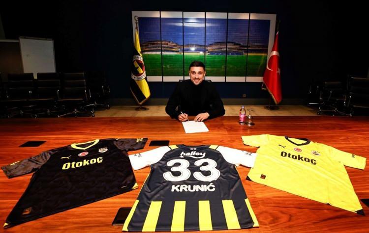 <p>Rade Krunic-Fenerbahçe<br />
<br />
Önceki takımı: Milan</p>