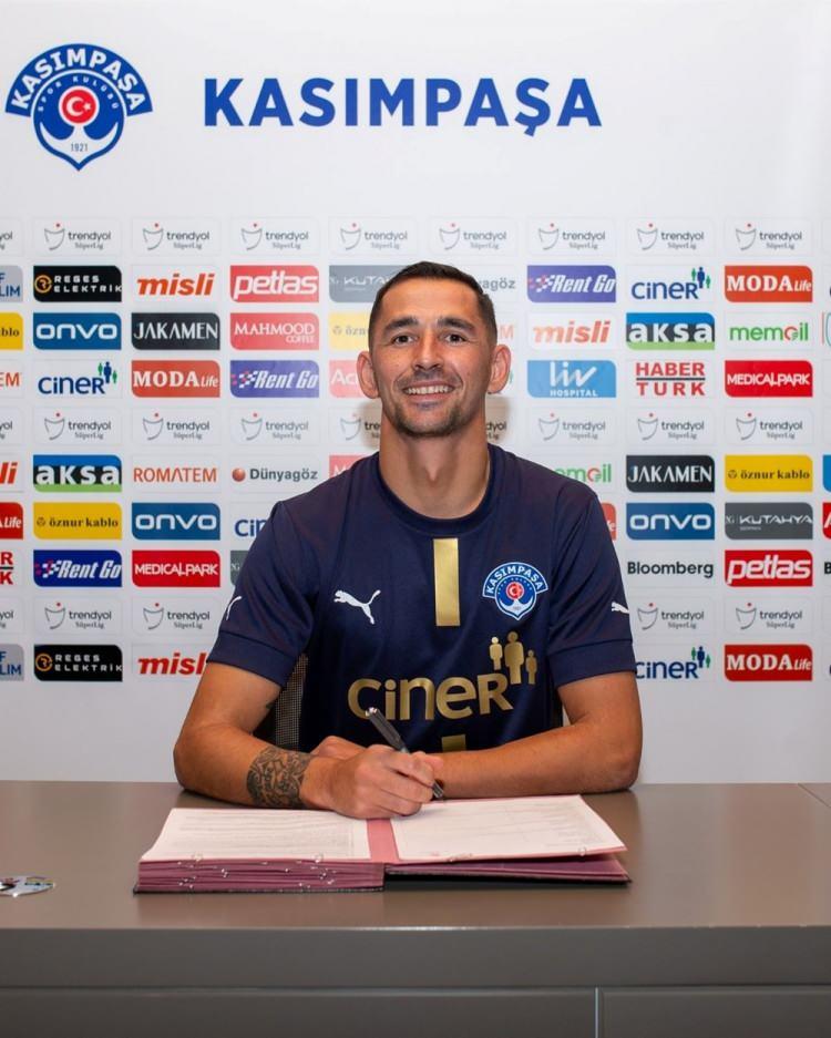 <p>Loret Sadiku - Kasımpaşa<br />
<br />
Önceki takımı: Hammarby</p>

