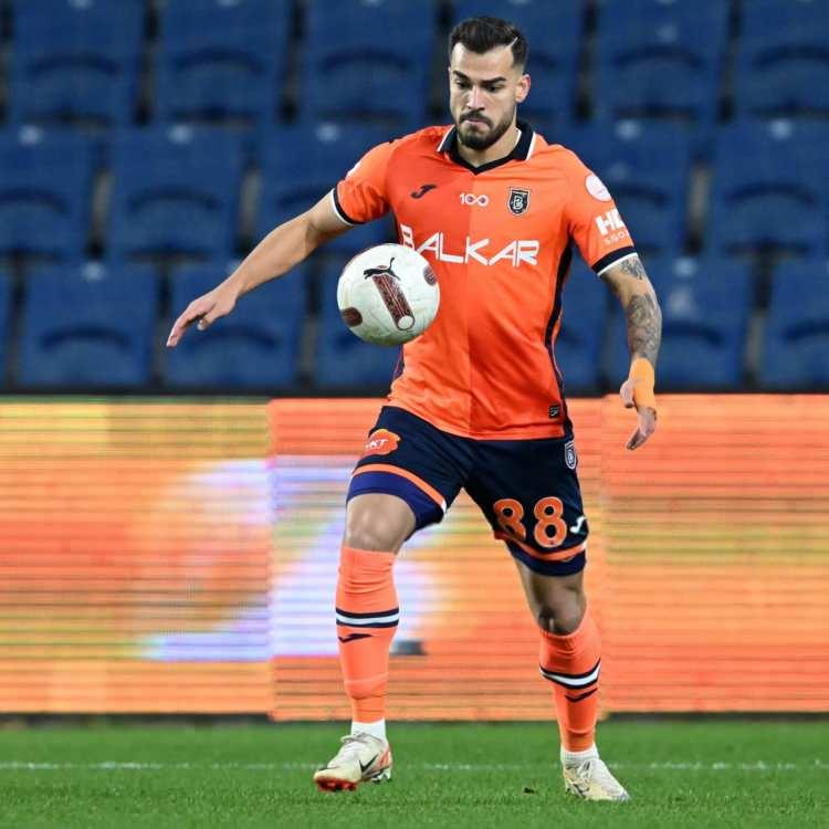 <p>Cemali Sertel - Hatayspor (Kiralık)<br />
<br />
Önceki takımı: Başakşehir</p>