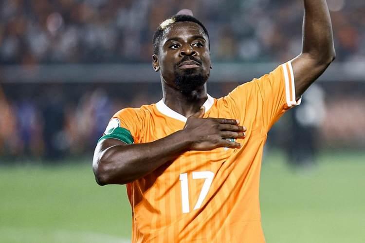 <p>Serge Aurier - Galatasraay</p>
<p>Önceki takımı:<br />
Nottingham Forest</p>