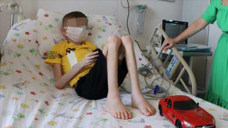 <p>Çocuğun annesinin, Kamuran Pınar A'nın ablası Yasemin A. olduğu belirlenmiş, çocuk savcılık kararıyla Antalya'da yaşayan anneye teslim edilmişti. </p>

<p> </p>
