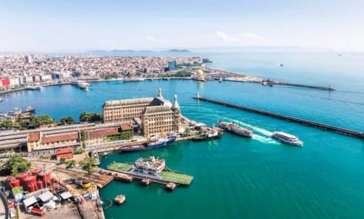<p>Tuzla, Kadıköy, Arnavutköy, Zeytinburnu ve Ataşehir aidat borcunu en düzenli ödeyen 5 ilçe olarak sıralandı.</p>