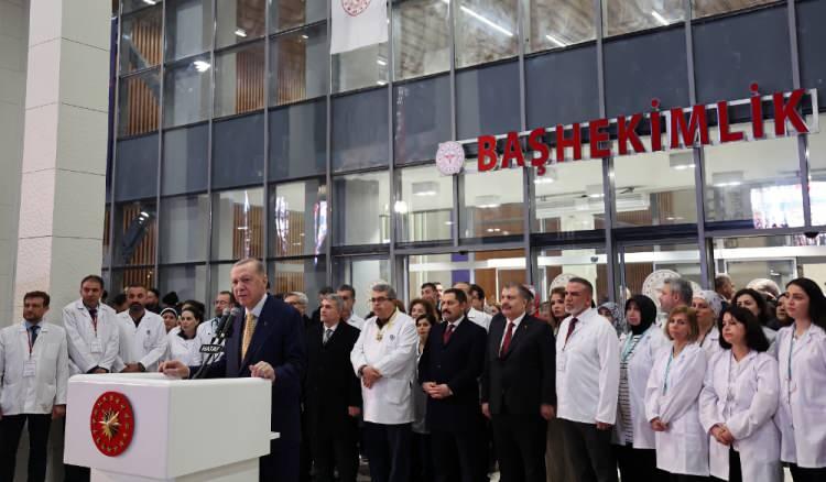<p>Cumhurbaşkanı Erdoğan'ın açıklamalarından öne çıkanlar şöyle:</p>