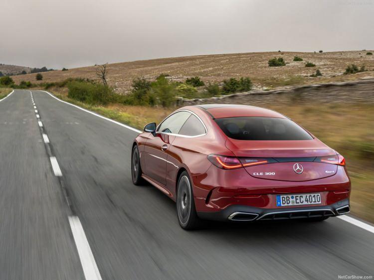 <p>Mercedes-Benz, yeni CLE Coupe'yi Türkiye'de 4.634.800 TL'ye satışa sundu. </p>