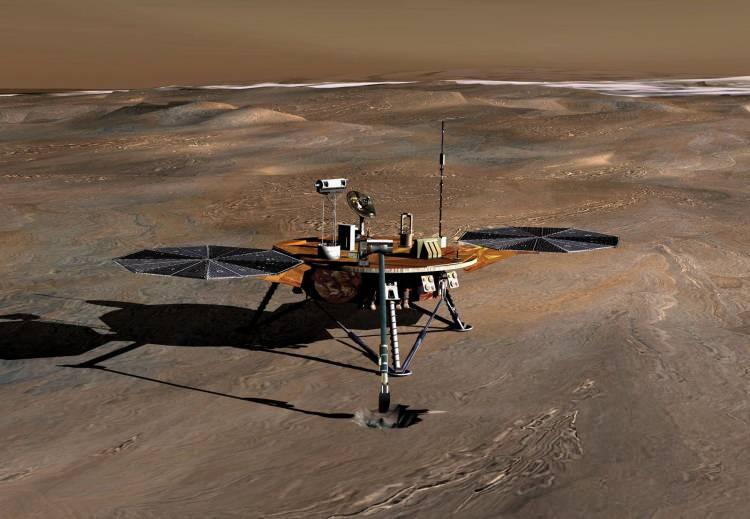 <p><strong>NASA PHOENİX</strong></p>

<p> </p>

<p>Ağustos 2007'de NASA tarafından fırlatılan Phoenix, Mars yüzeyinin altında su buzu varlığını doğruladı.</p>
